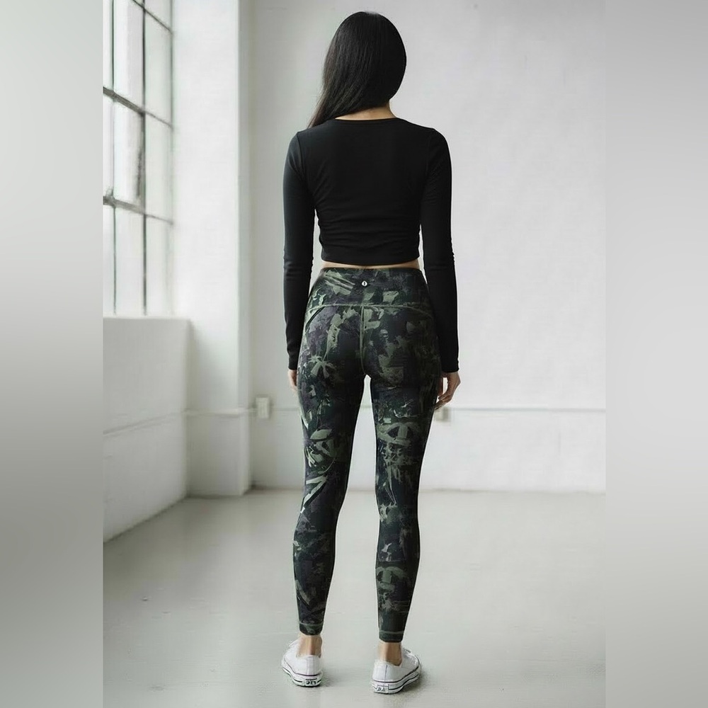 lululemon athletica Women's Leggings - Black Green Camouflage